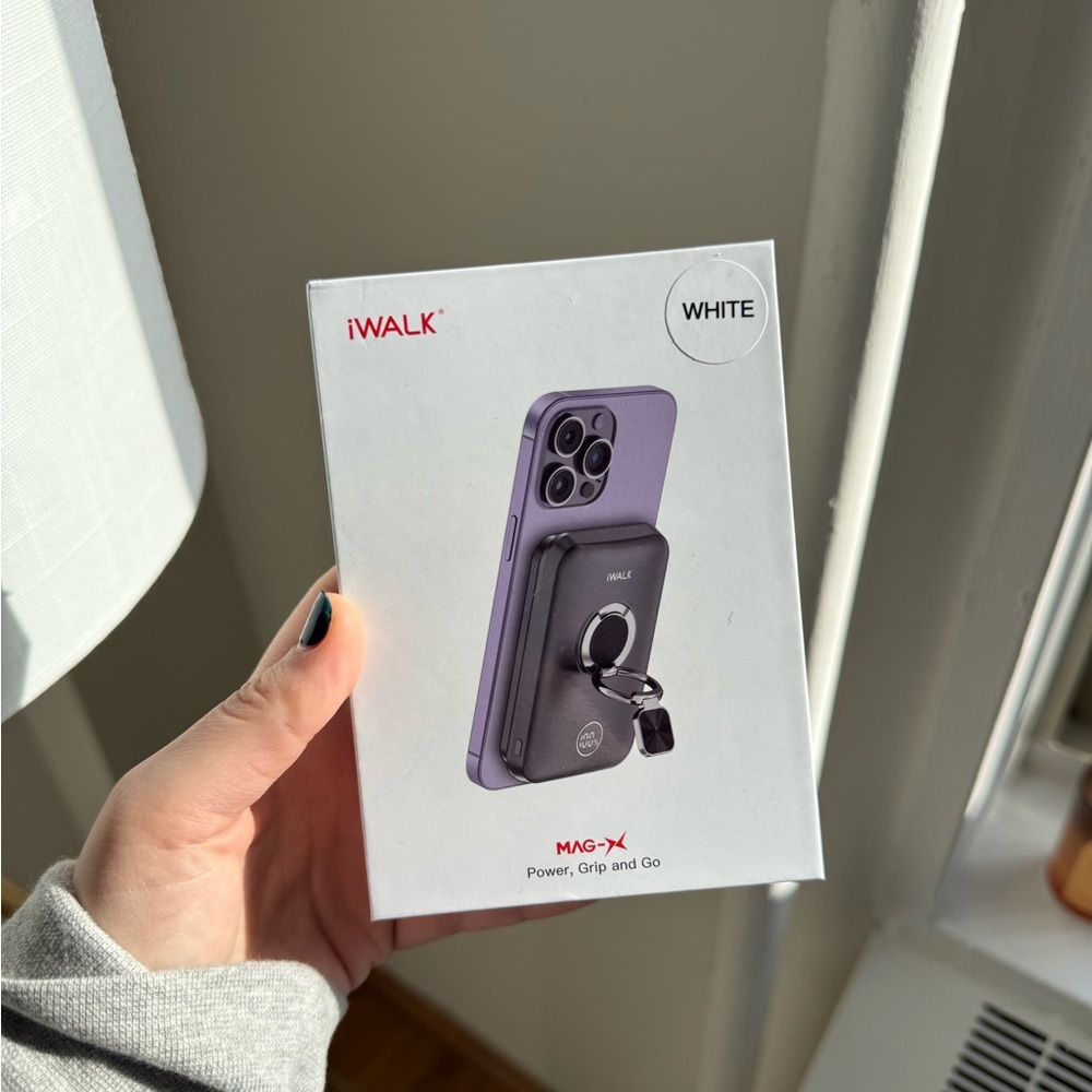 iWALK Mag-X Power Bank in White